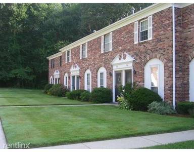 Main picture of 504 Windsor Dr