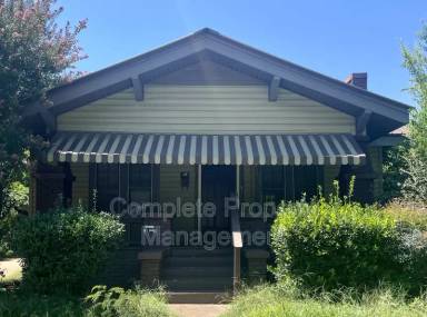 Main picture of 504 3rd St SW