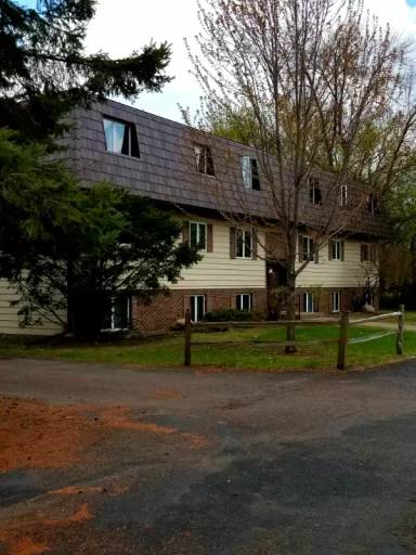 Main picture of 190 Sawmill Ln