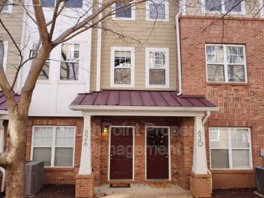 Main picture of 626 Raya Ct