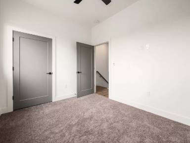 Main picture of 1096 Oak - 1