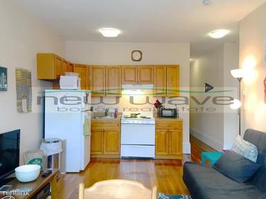 Main picture of 881 Huntington Ave