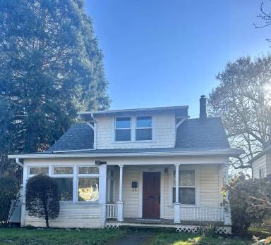 Main picture of 3510 SE Harrison St