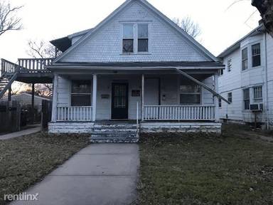 Main picture of 941 S Main St