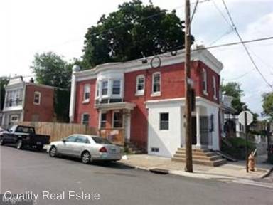 Main picture of 5900 N Camac St