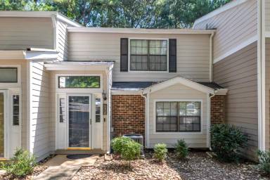 Main picture of 7731 Falcon Rest Cir