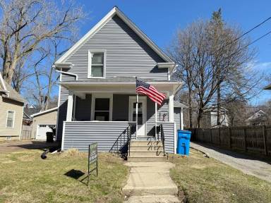 Main picture of 748 Randolph St