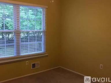 Main picture of 6 Telegraph Ln