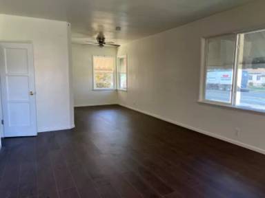 Main picture of 8935 Santa Fe Ave