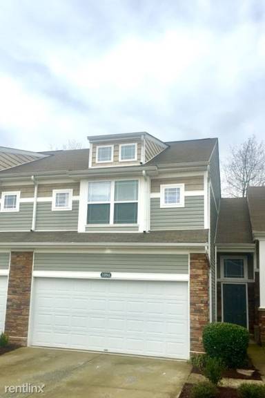 Main picture of 1050 Somerset Springs Dr