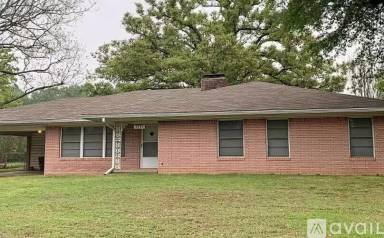 Main picture of 3095 E Houston St