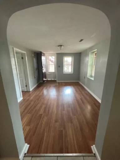 Main picture of 2300 Schrage Ave