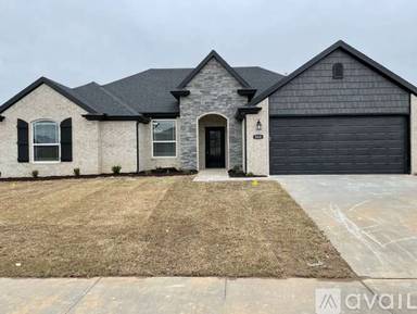 Main picture of 560 Magnolia Ln