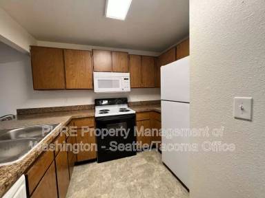 Main picture of 653 Myrtine St