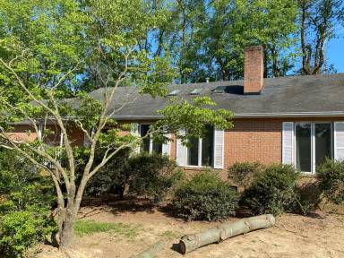 Main picture of 1102 Chickadee Cir
