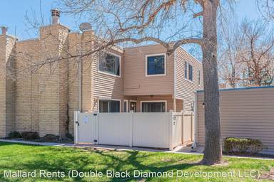 Main picture of 1120 S Clinton St