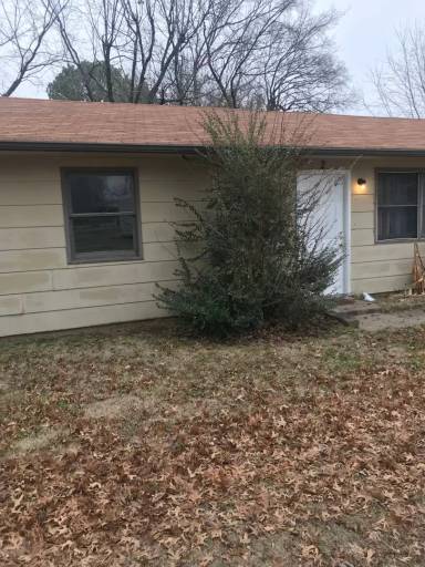 Main picture of 321 S Neal St