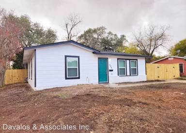 Main picture of 302 Kenmar Dr