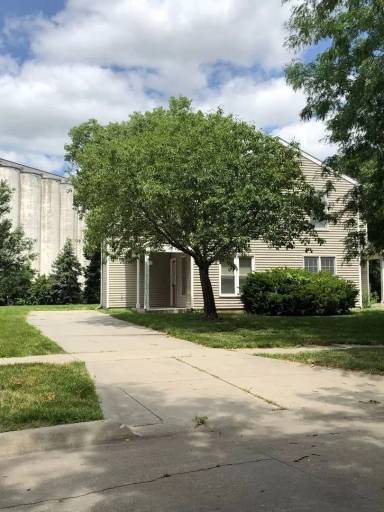 Main picture of 1821 Whittier St