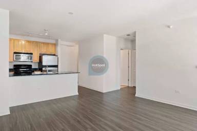 Main picture of 357 N Desplaines St