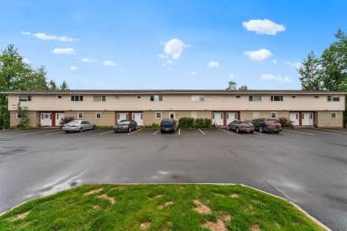 Main picture of 470 Dailey Ave
