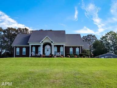 Main picture of 15055 County Road 236