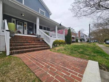 Main picture of 1316 Cornwall Pl