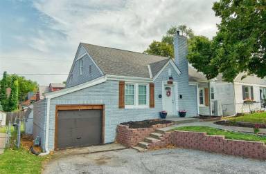 Main picture of 4412 Center St