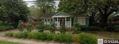 Main picture of 225 Lsu Ave