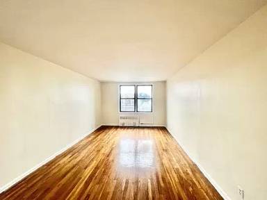 Main picture of 4138 Denman St