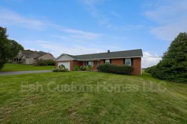 Main picture of 2208 Forry Rd