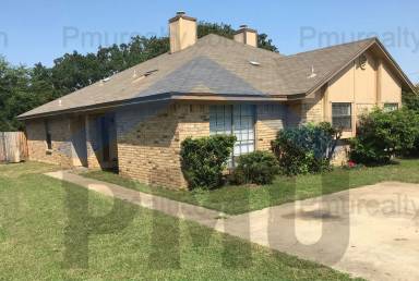 Main picture of 225 Shady Valley Dr