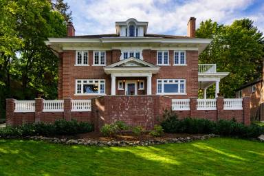 Main picture of 416 E Rockwood Blvd
