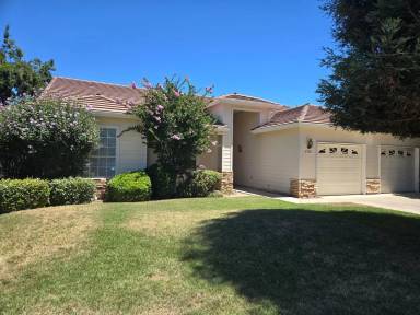 Main picture of 2738 W Ceres Ct