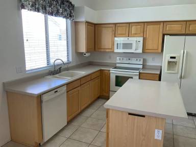 Main picture of 438 N Falcon Ct