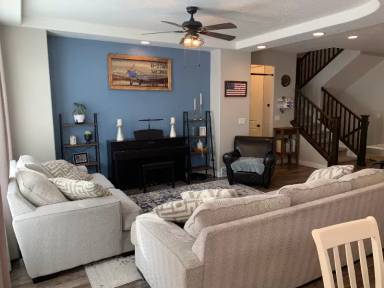 Main picture of 1071 S Meadow Walk Dr