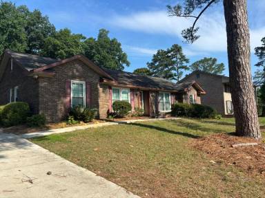 Main picture of 6129 Charing Dr