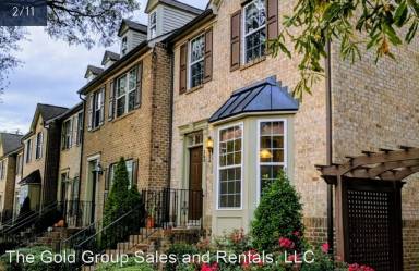 Main picture of 208 W Bland St