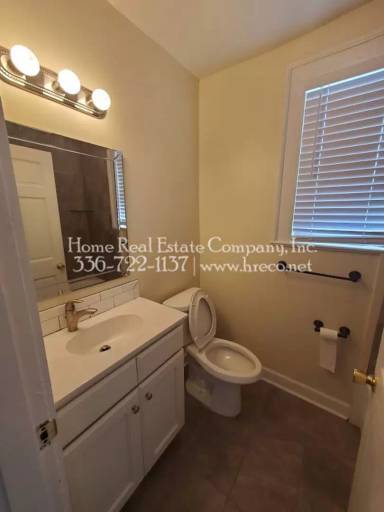 Main picture of 415 N Spring St