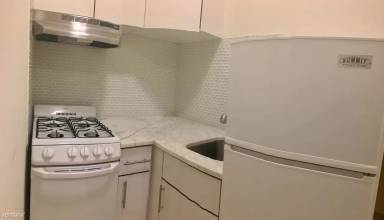 Main picture of 35 West 65th St