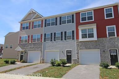 Main picture of 700 Admirals Quay Dr