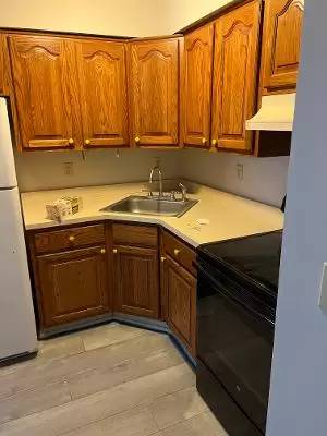 Main picture of Maple St Apt - 2B