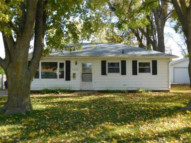 Main picture of 1011 18th St SW