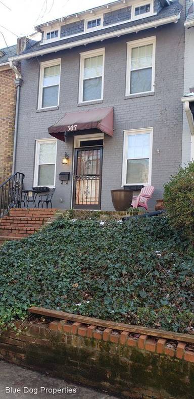 Main picture of 307 S Mulberry St