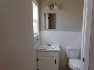 Main picture of 4215 SE Bedford Dr