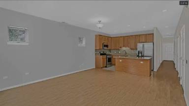 Main picture of 948 W 15th Pl