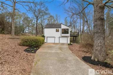 Main picture of 1850 Cedar Cliff Dr SE