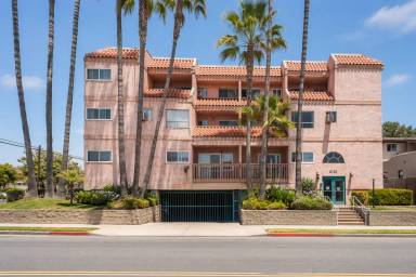 Main picture of 121 W Montecito Way