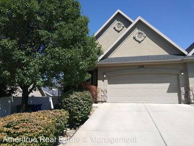 Main picture of 4120 N Plymouth Rock Cv