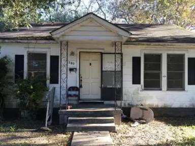 Main picture of 1505 S 1st St